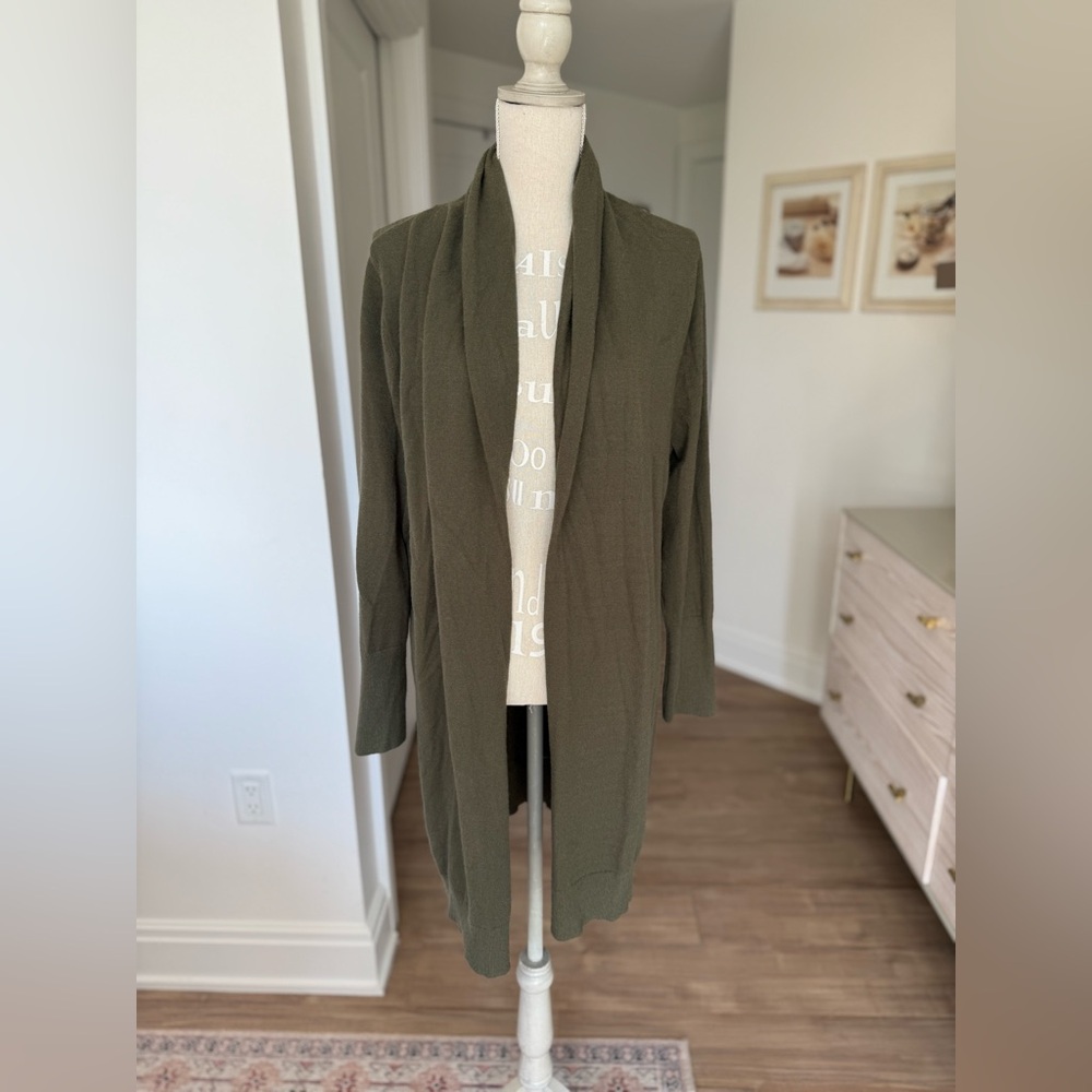 Leith Green Cardigan Sweater Versatile Stylish